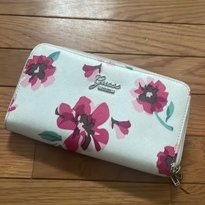 Guess Wallet